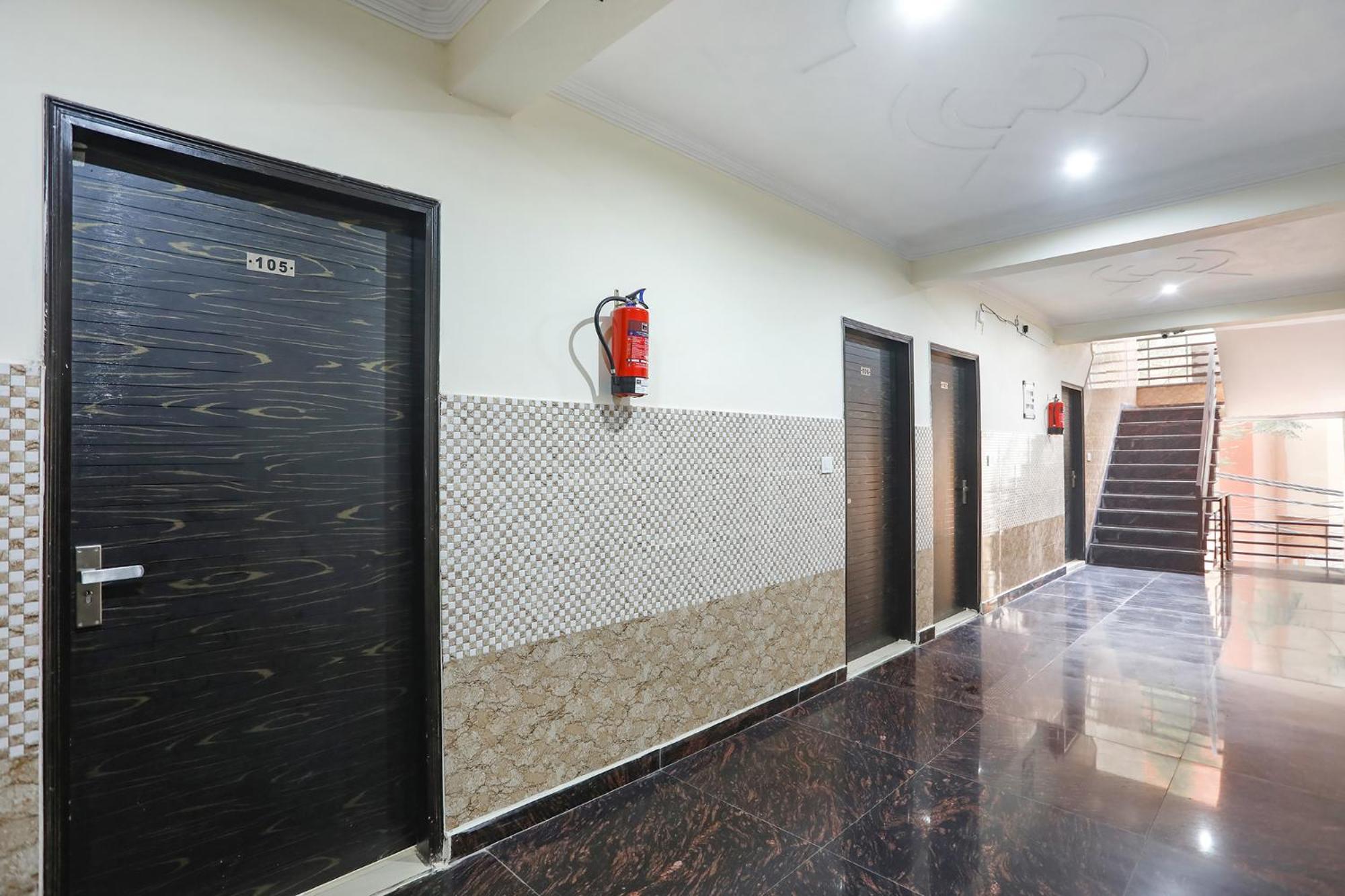 Fabexpress Asp Royal Residency Inn- Janakpuri Delhi  Dış mekan fotoğraf